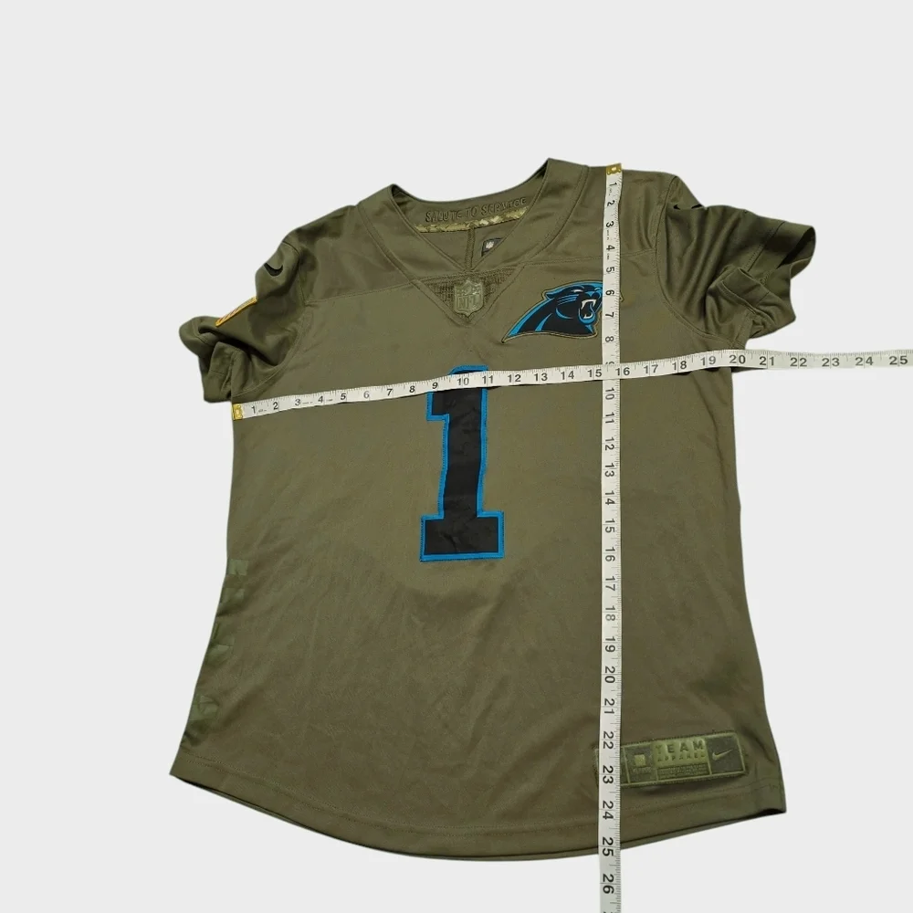 Nike shirt size