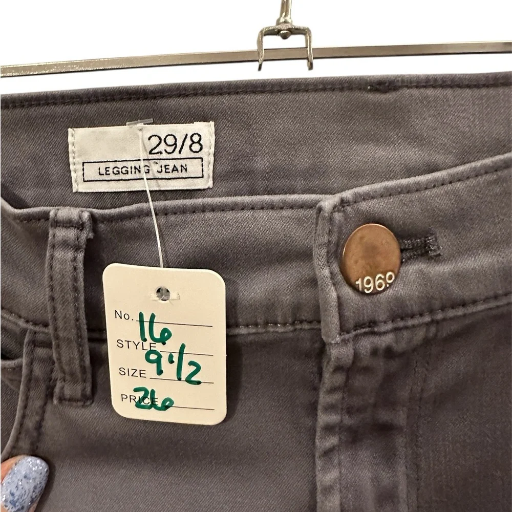 GAP sleek charcoal