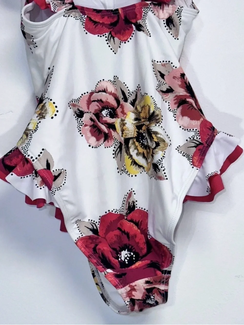 Decree One-Piece Size S White Red Floral Rose Print Swimsuit Ruffle Trim