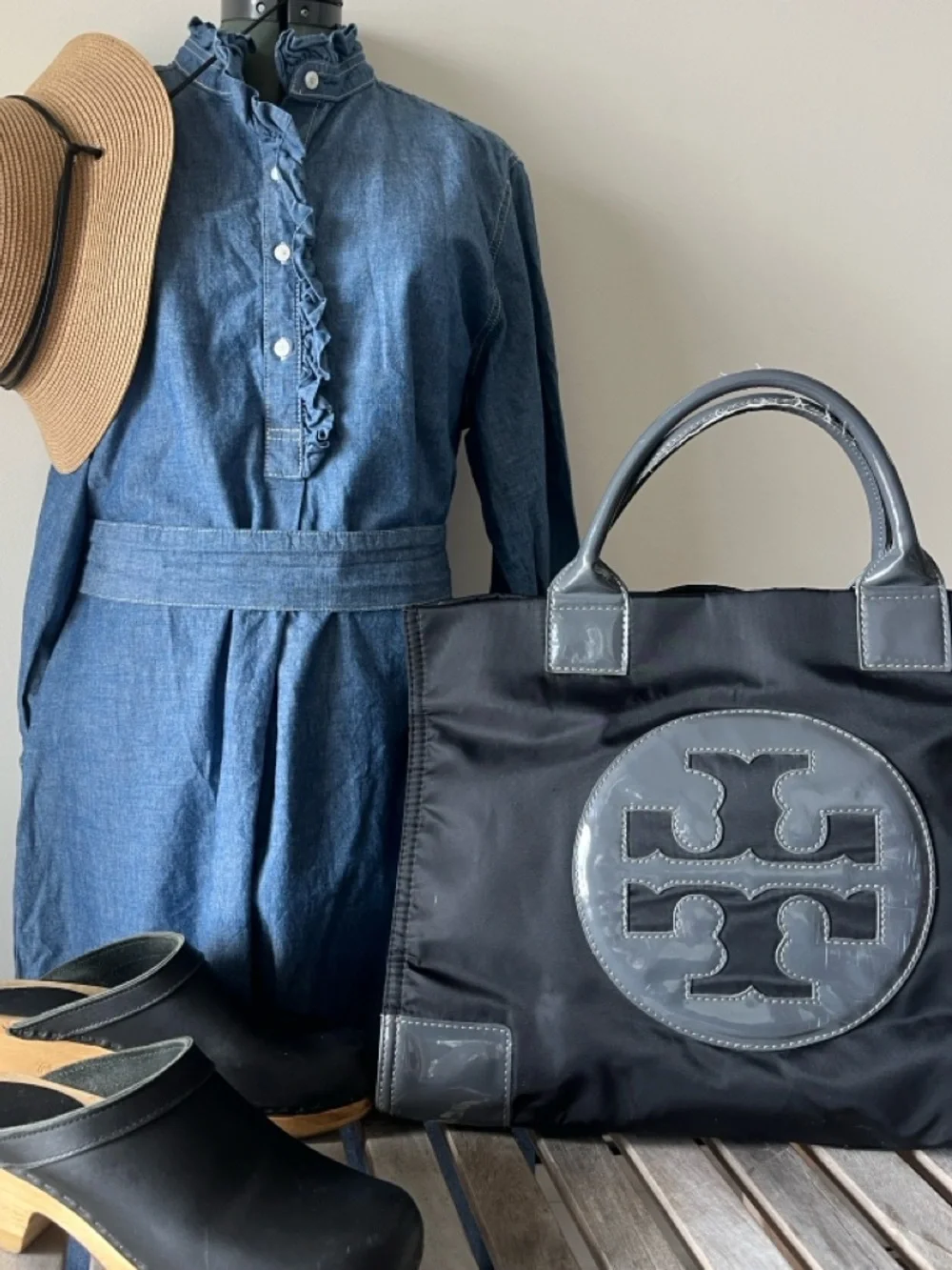 Tory Burch classic practical
