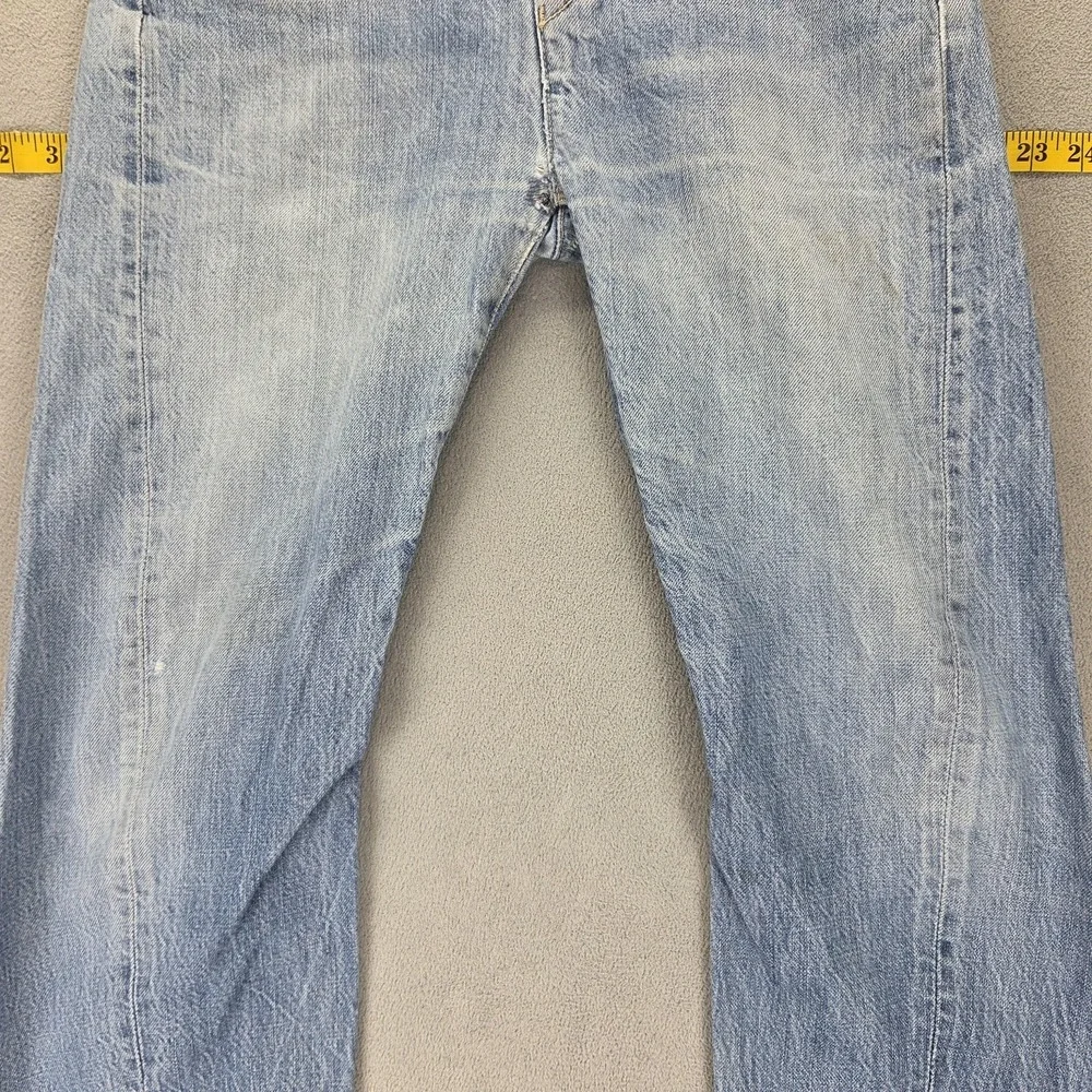 Levis tag how back