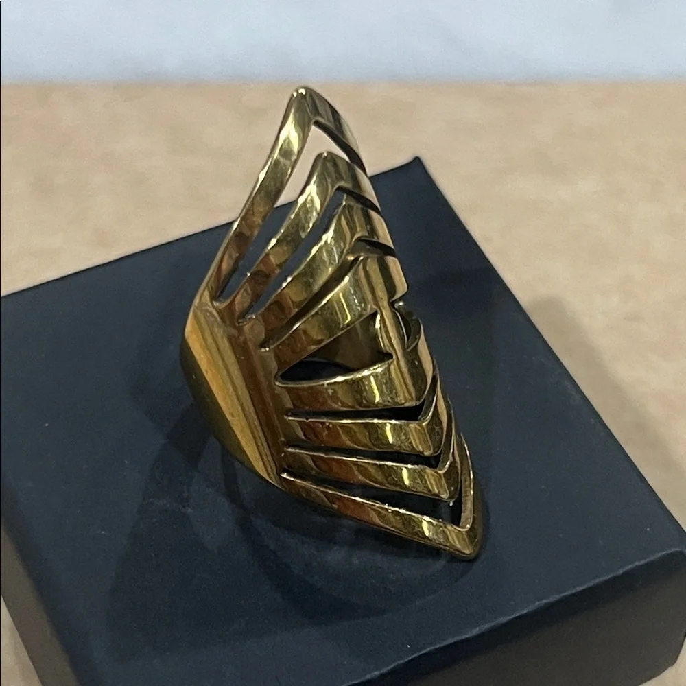 Ellesgallery bold geometric