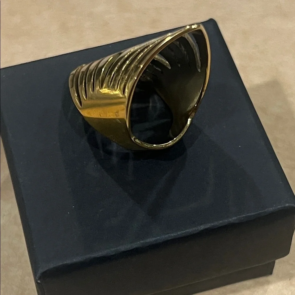 Ellesgallery bold geometric