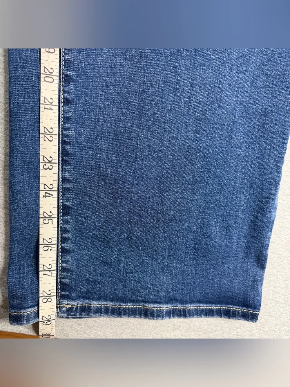 Torrid Bombshell Jeans Womens 18R Blue Wide Leg High Rise Dark Wash Stretch