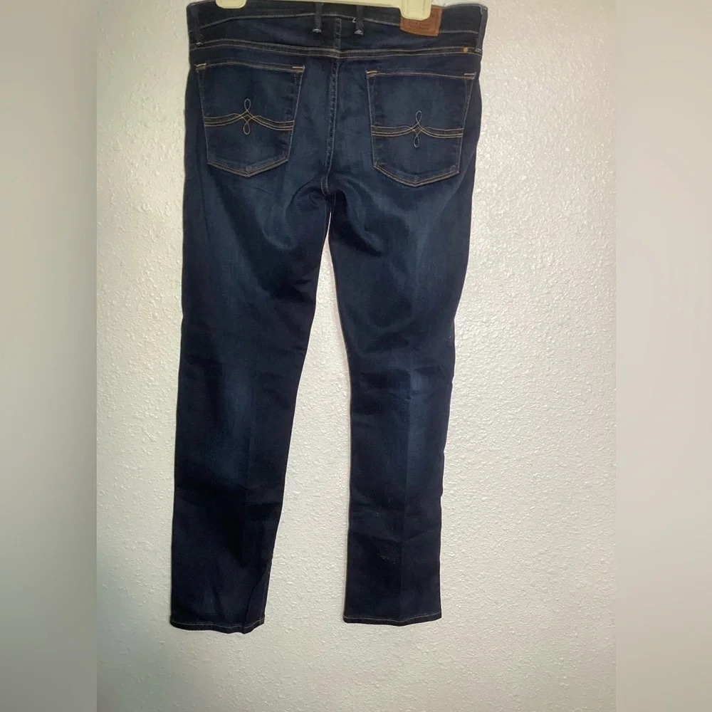 Lucky Brand stylish versatile