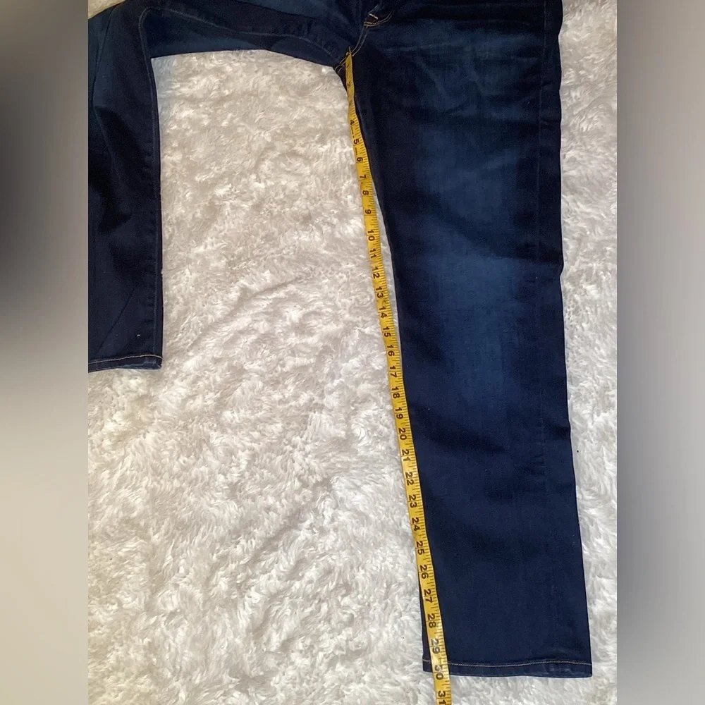 Lucky Brand stylish versatile