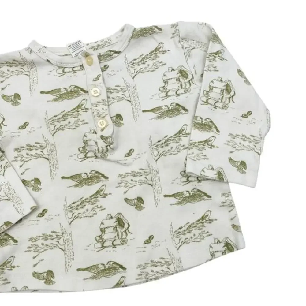 Kate Quinn Graphic‎ Henley tee