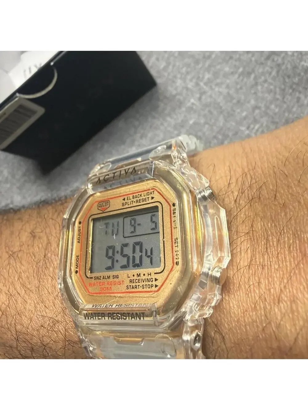 Invicta gold digital