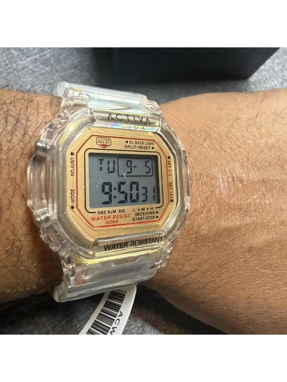 Invicta gold digital