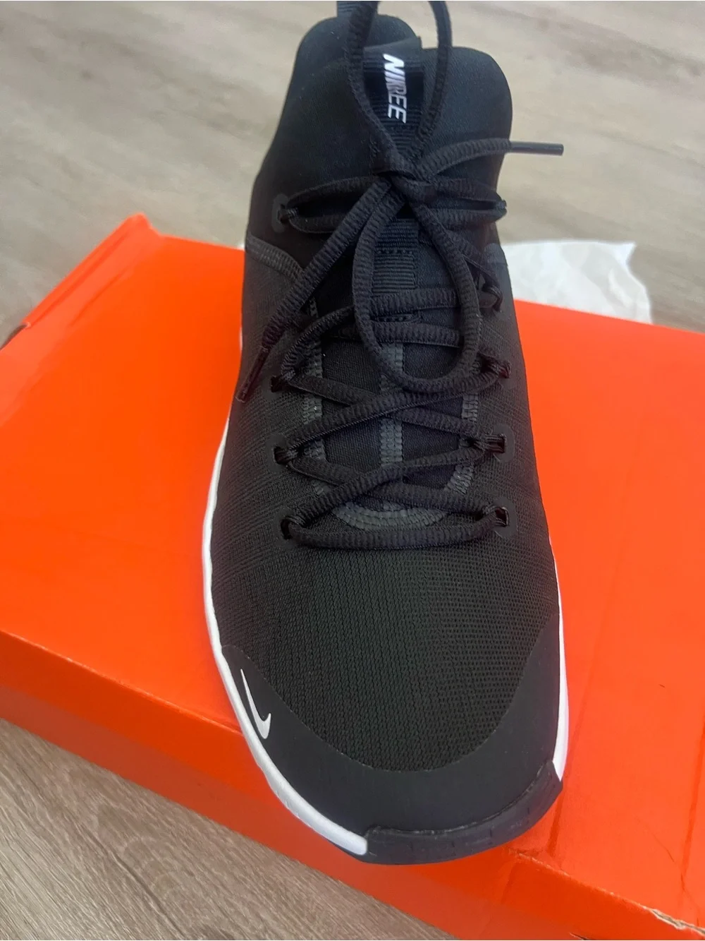 Women’s 11, Men’s 9. Nike Free Metcon 6 Black and White Lightweight trainer