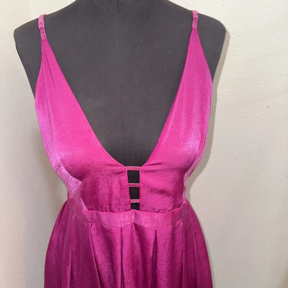 Free People NWT Pink Mini Dress Sleeveless Plunge Fit & Flare Open Back Size 8