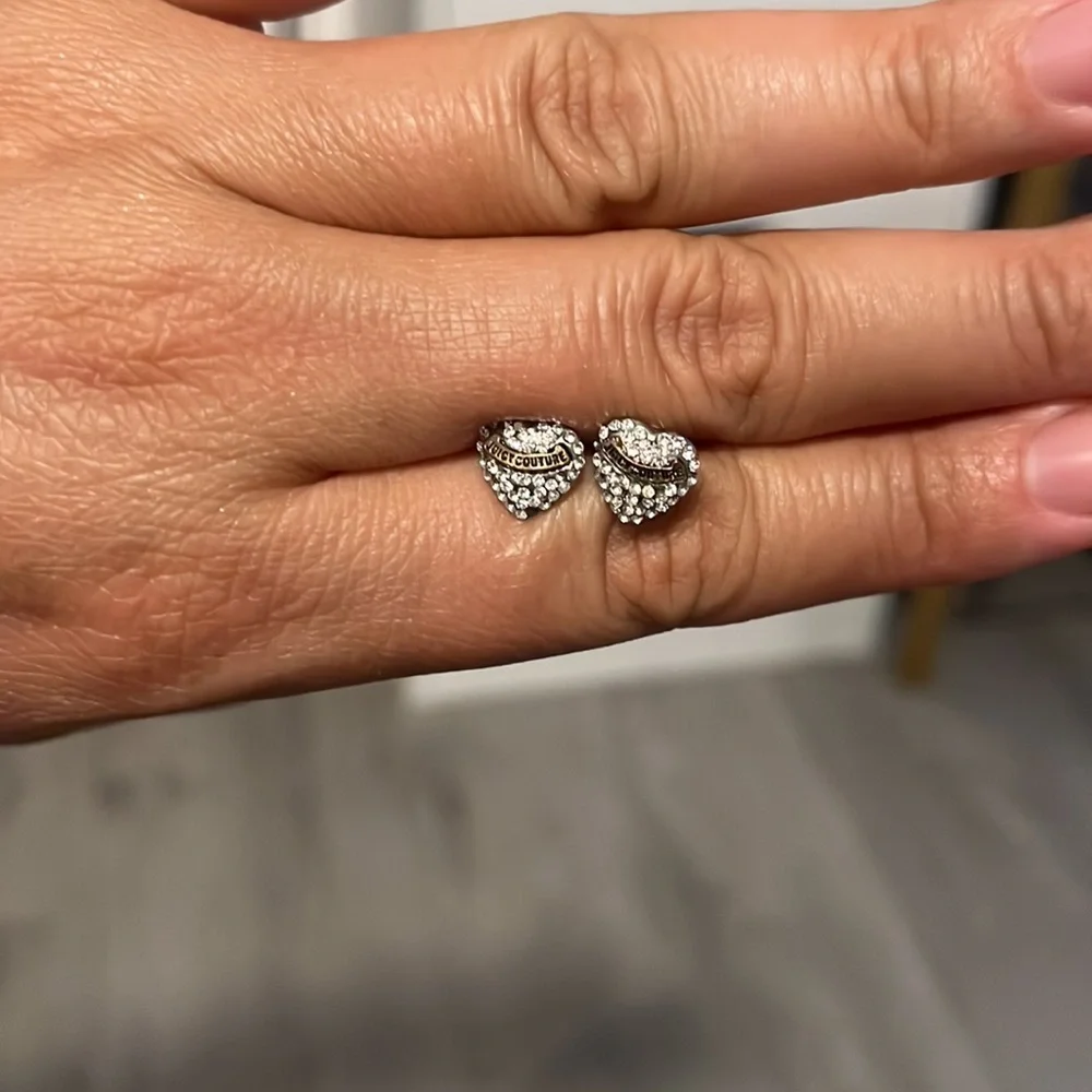 Juicy couture heart earrings.​