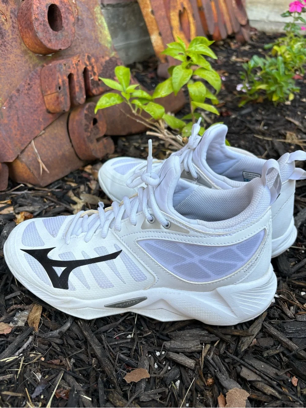 Mizuno Women's Wave Dimension Volleyball Shoes