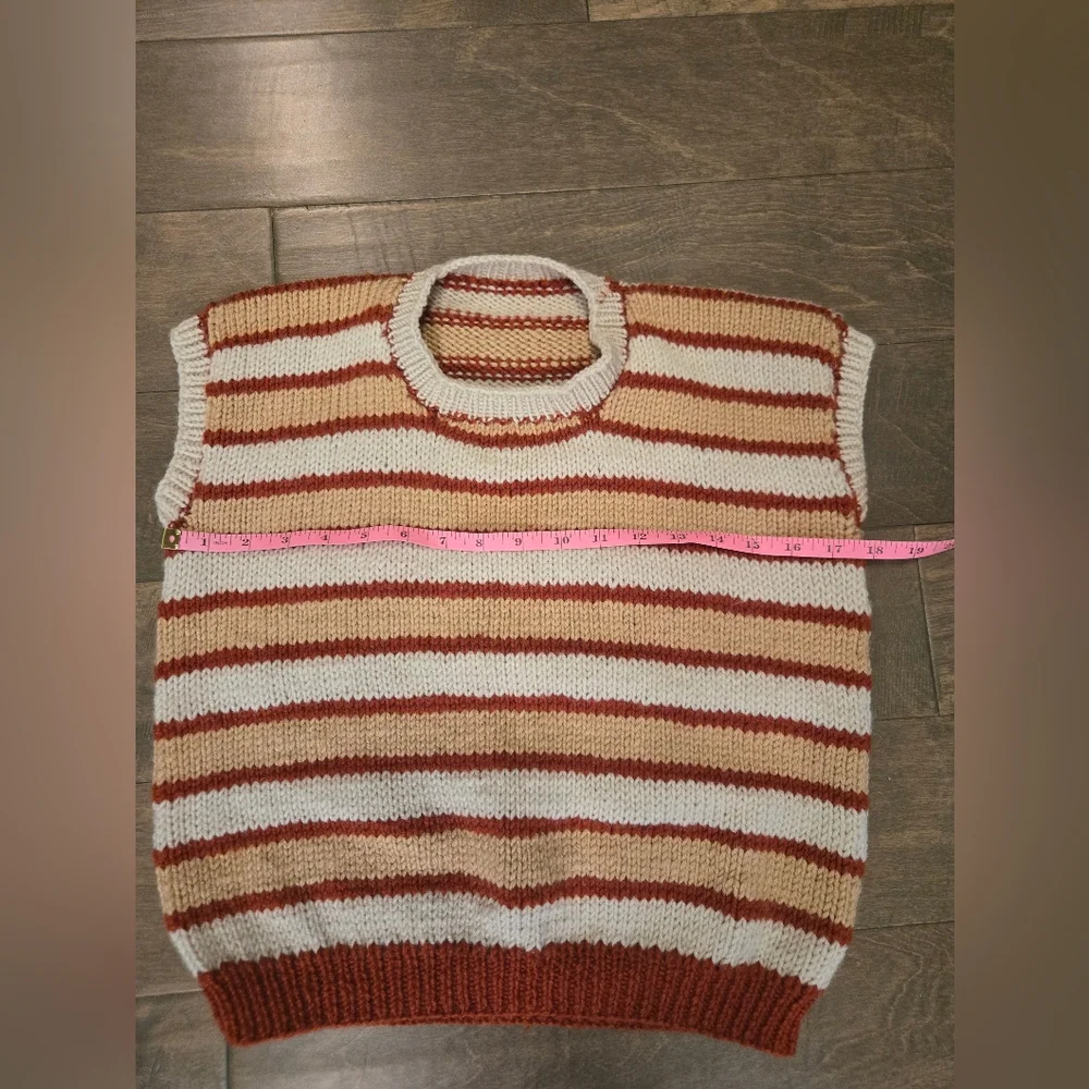 Vintage Handmade Knitted Sweater Vest Size Small, Sleeveless