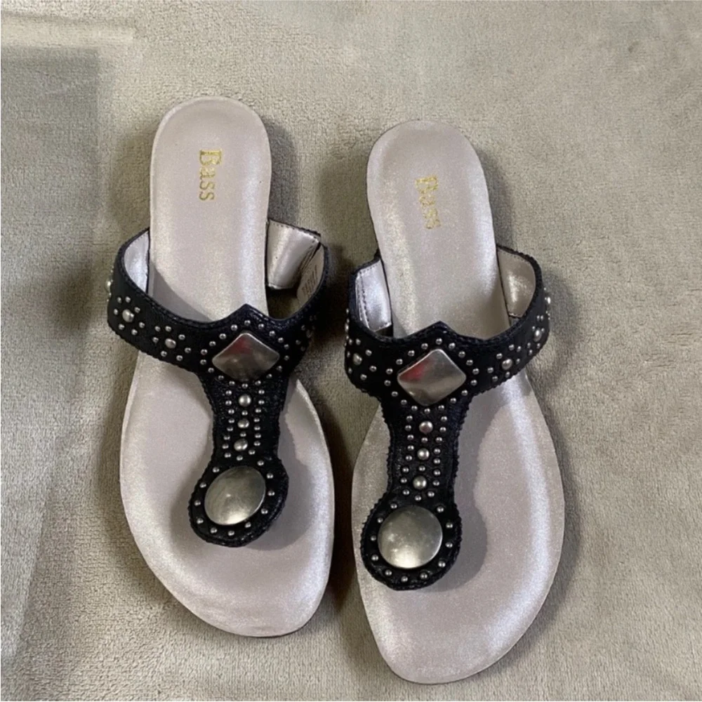 Bass Jolynn Black‎ Embellished Leather Sandals