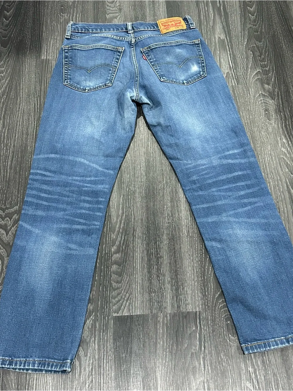 Levis straight leg
