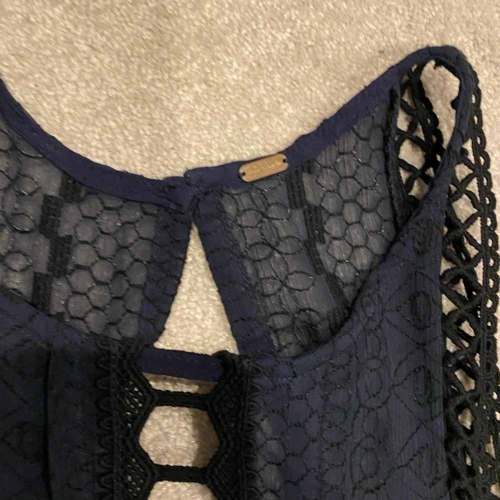 Free People side back small