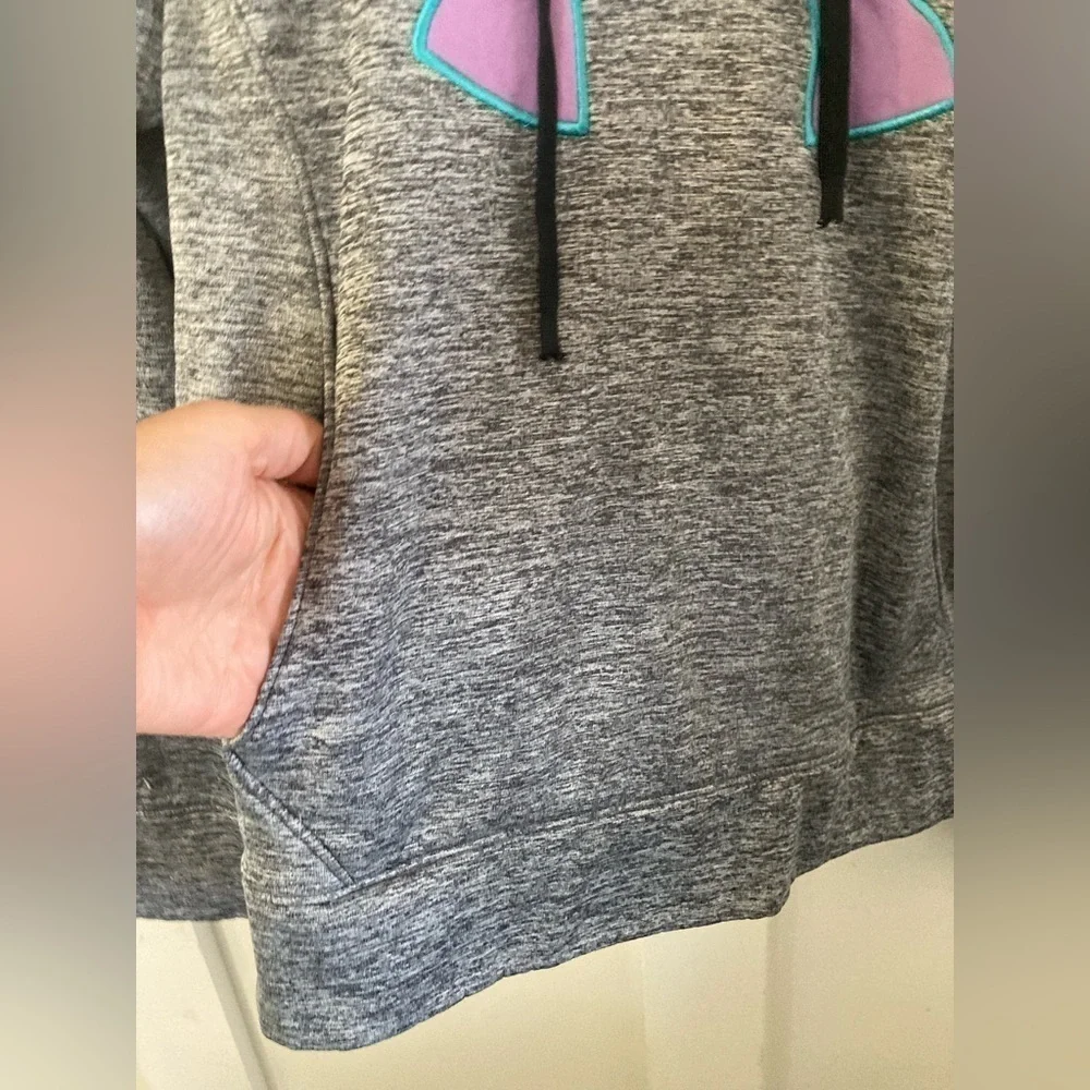 UNDER Armour Storm graphic hoodie size small medium