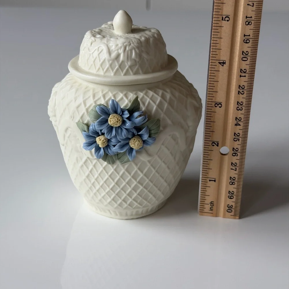 Hermitage Pottery vintage elegant