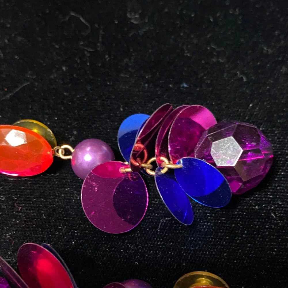 Vintage excellent dangle
