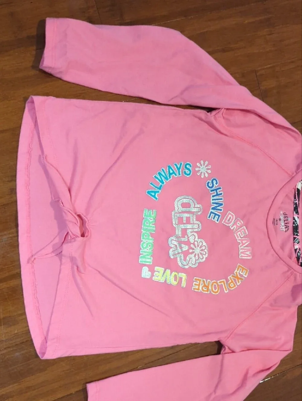 dELiA*s soft pink