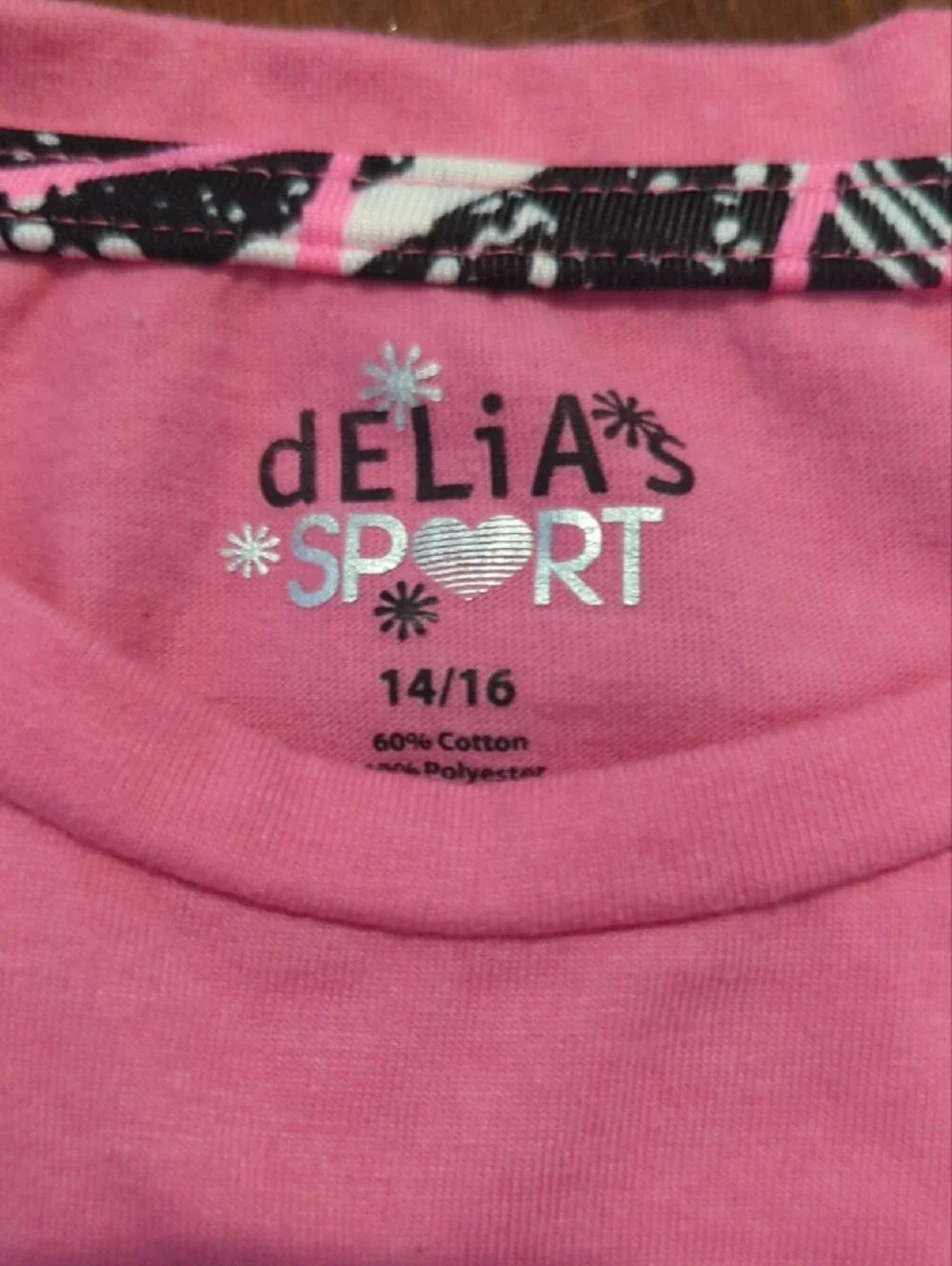 dELiA*s soft pink