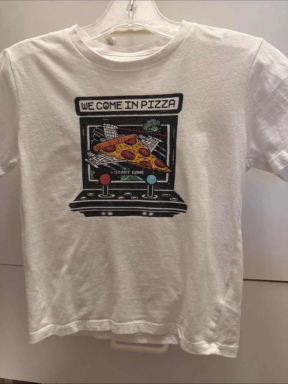 Old Navy White Kids Graphic Tee with Pizza Arcade Print