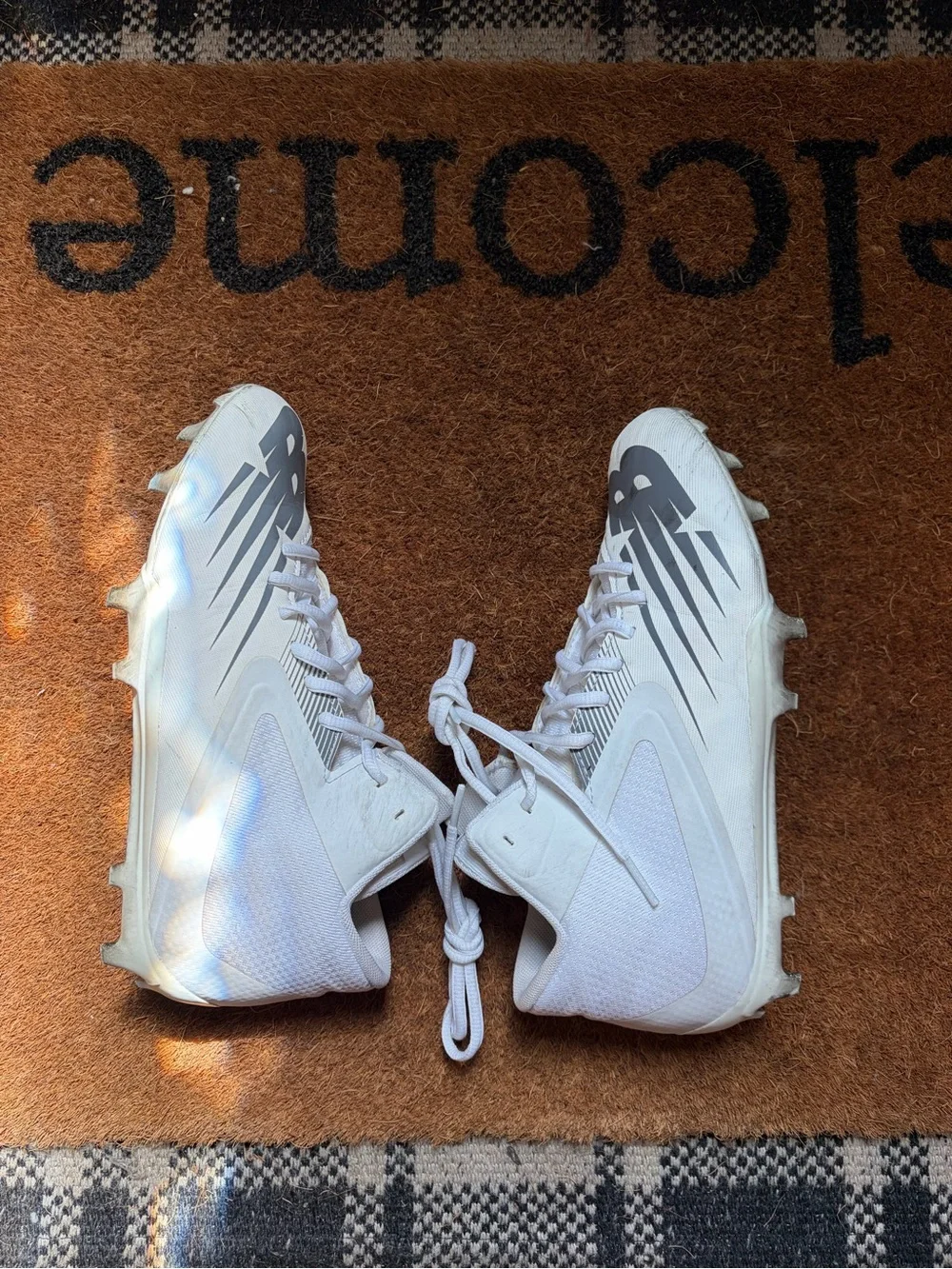 New Balance Women’s White RUSH Lacrosse Cleats