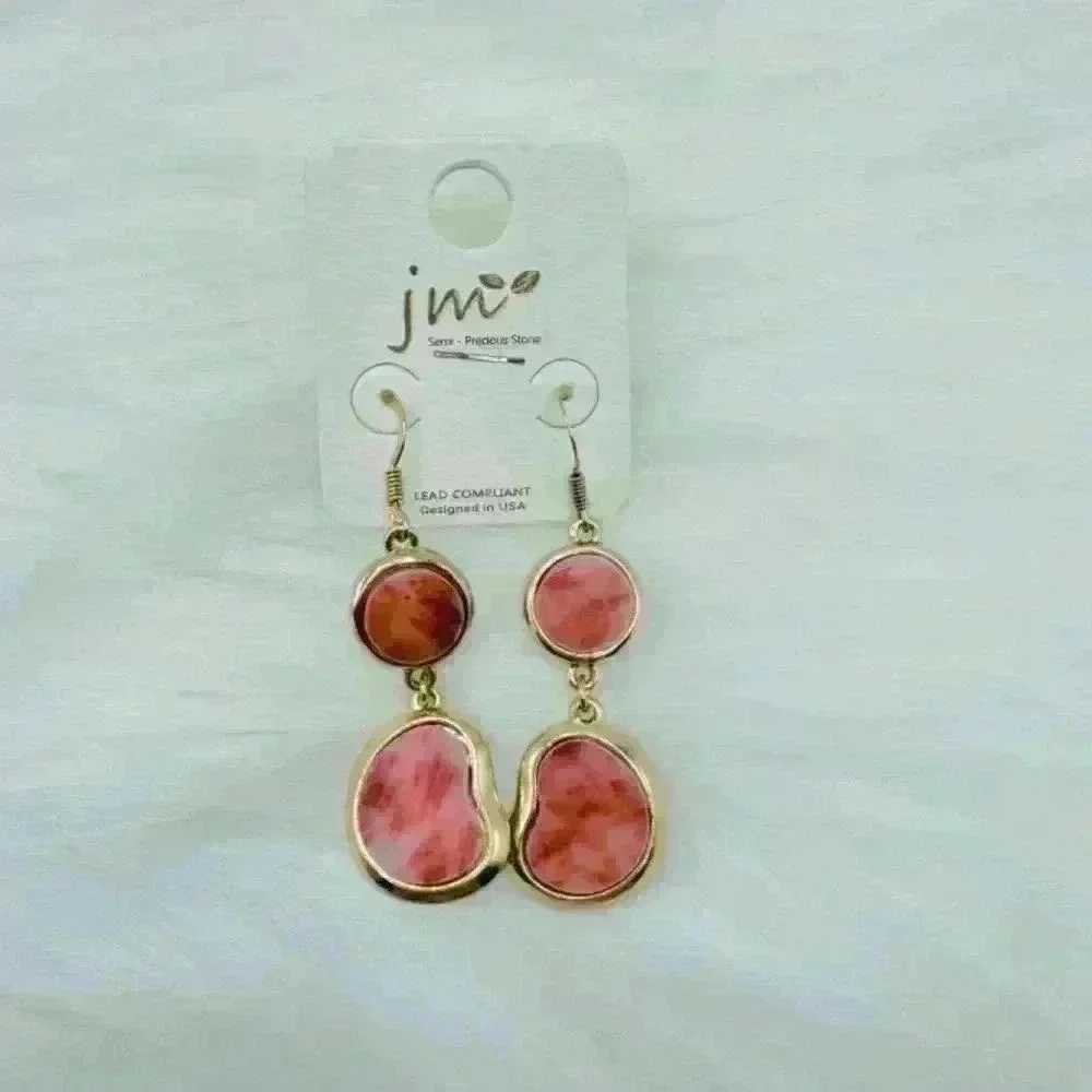 N/A red marble