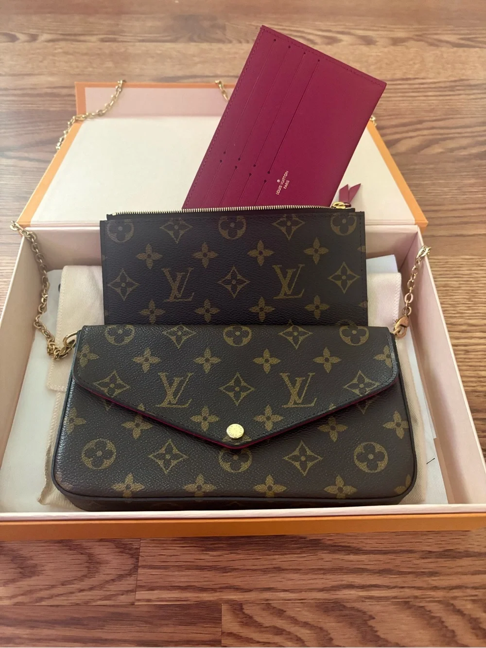 Louis Vuitton Pochette Félicie Monogram with Gold Chain