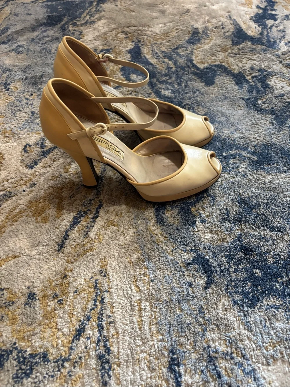 Via Spiga Cream Peep-Toe Ankle-Strap Heels