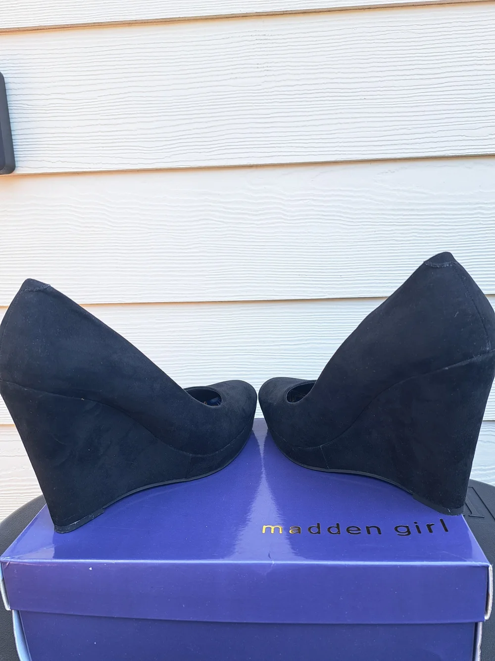 Madden Girl classic black