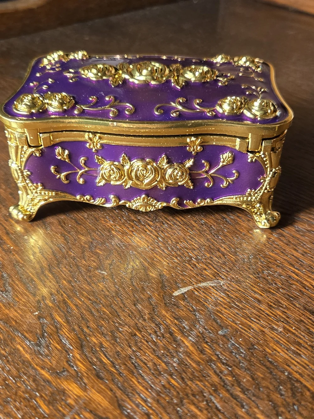 The Unbranded Brand elegant purple