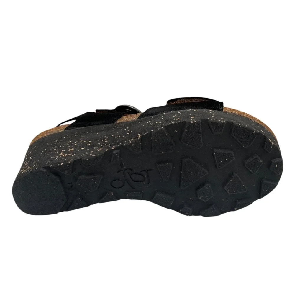 OTBT Peasant Women's Wedge Adjustable Suede Sandal Size 7.5 (Fits like 8) Black