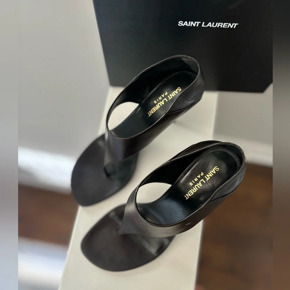 Yves Saint Laurent saint laurent