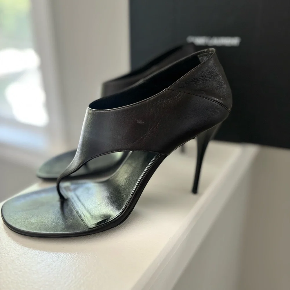Yves Saint Laurent saint laurent
