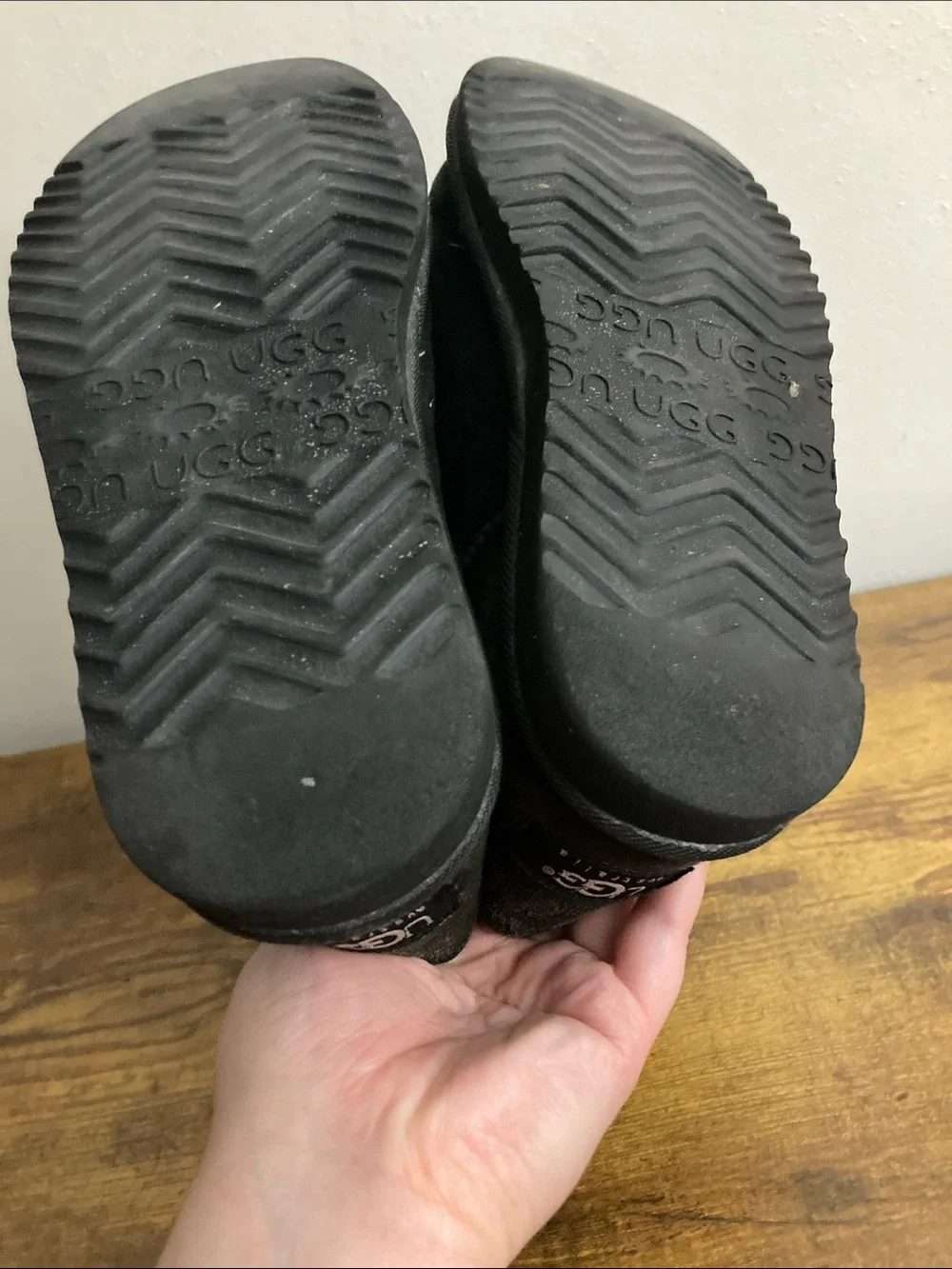 UGG cozy slip