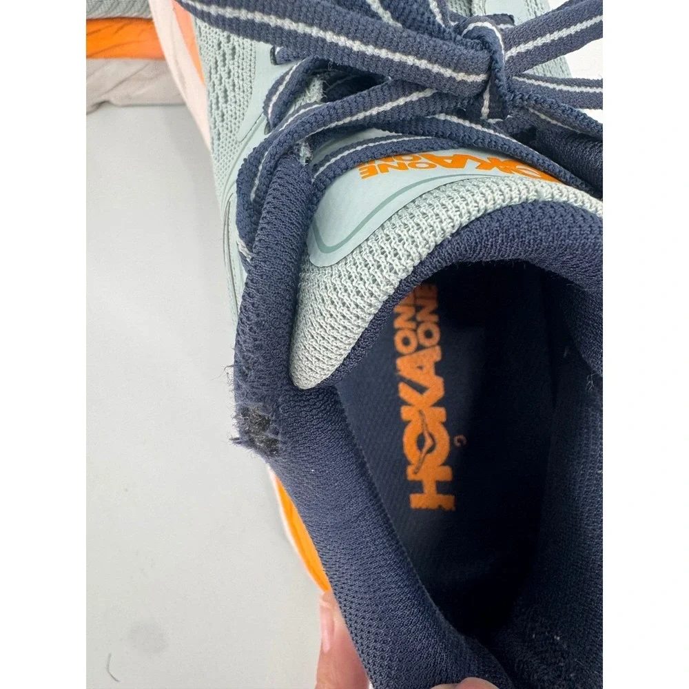 Hoka One One hoka one
