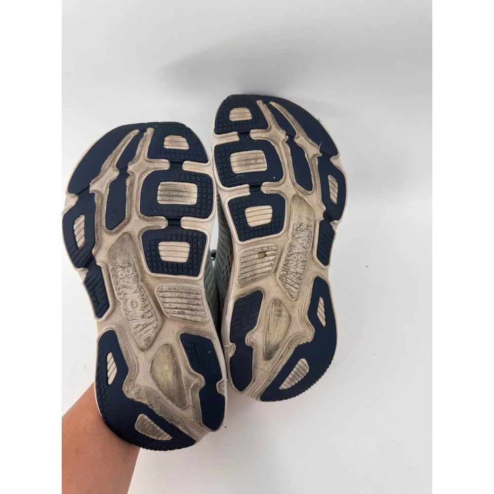 Hoka One One hoka one