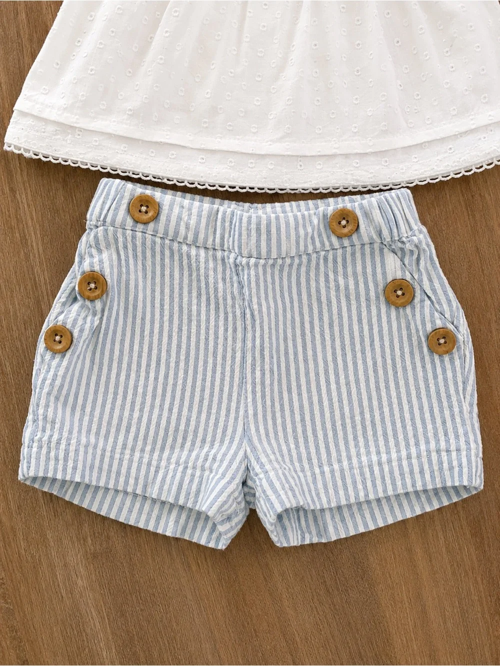Haute Hippie Baby Girls Smocked Eyelet Top & Linen Blend Shorts Set 12M 18M