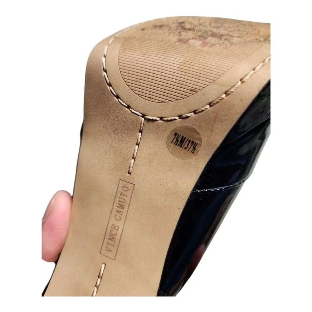 Vince Camuto buckle brand professional