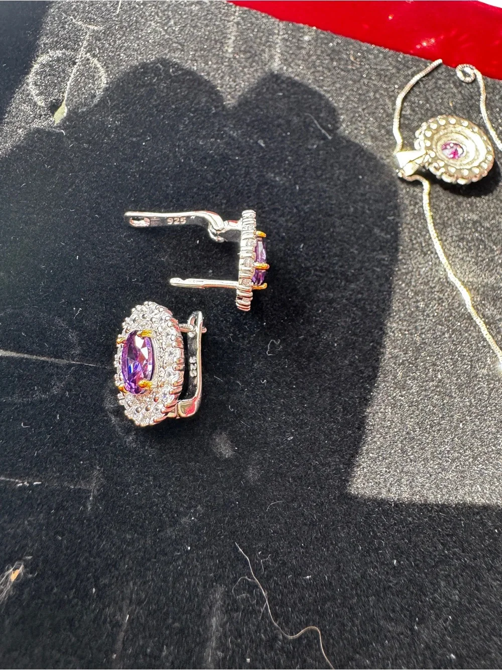 no brand earrings made was
