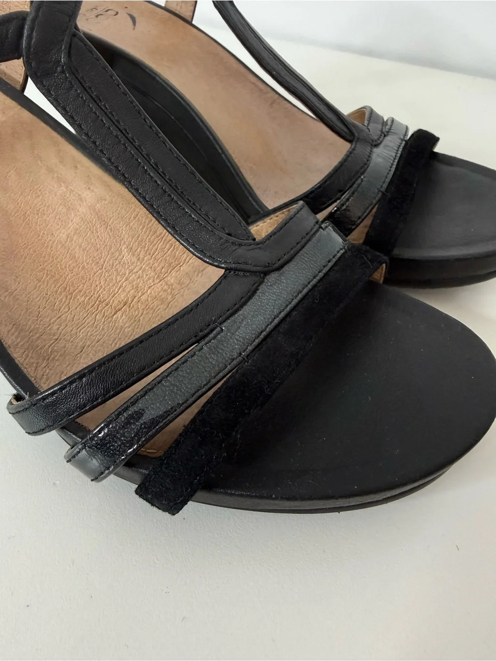 Abeo lacey strap