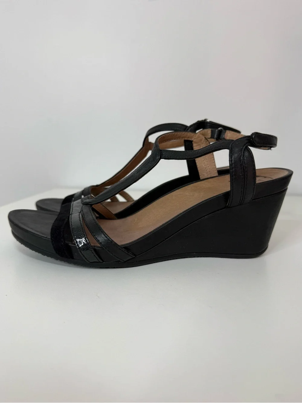 Abeo lacey strap