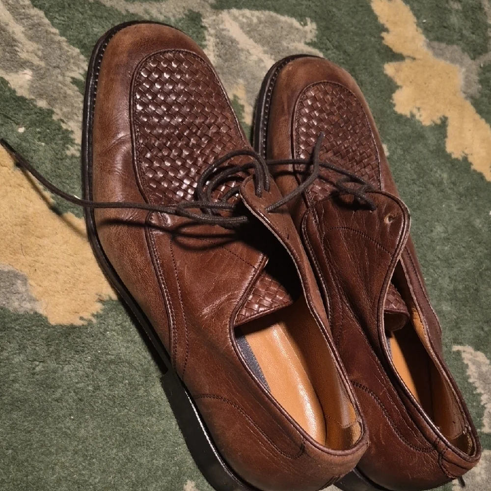 Bally sophisticated dark