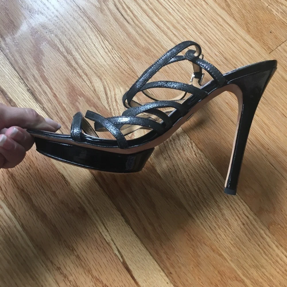 Badgley Mischka never worn