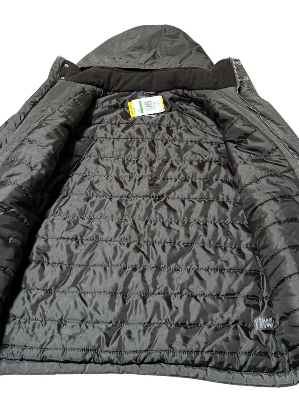 Nautica versatile insulated rubbed