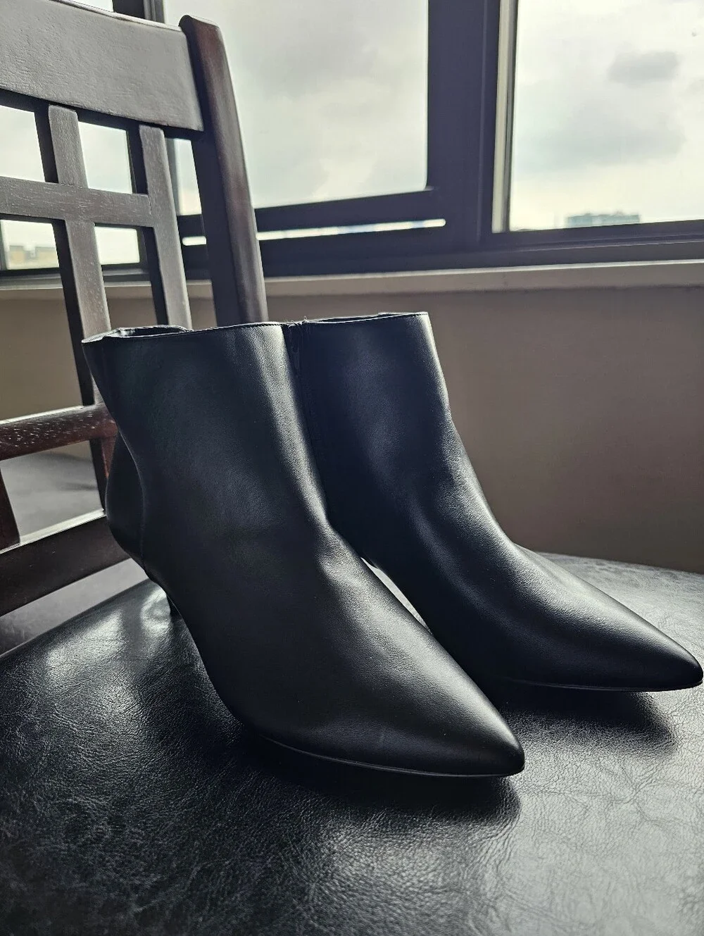 Kitten Heel Bootie - Black - Banana Republic