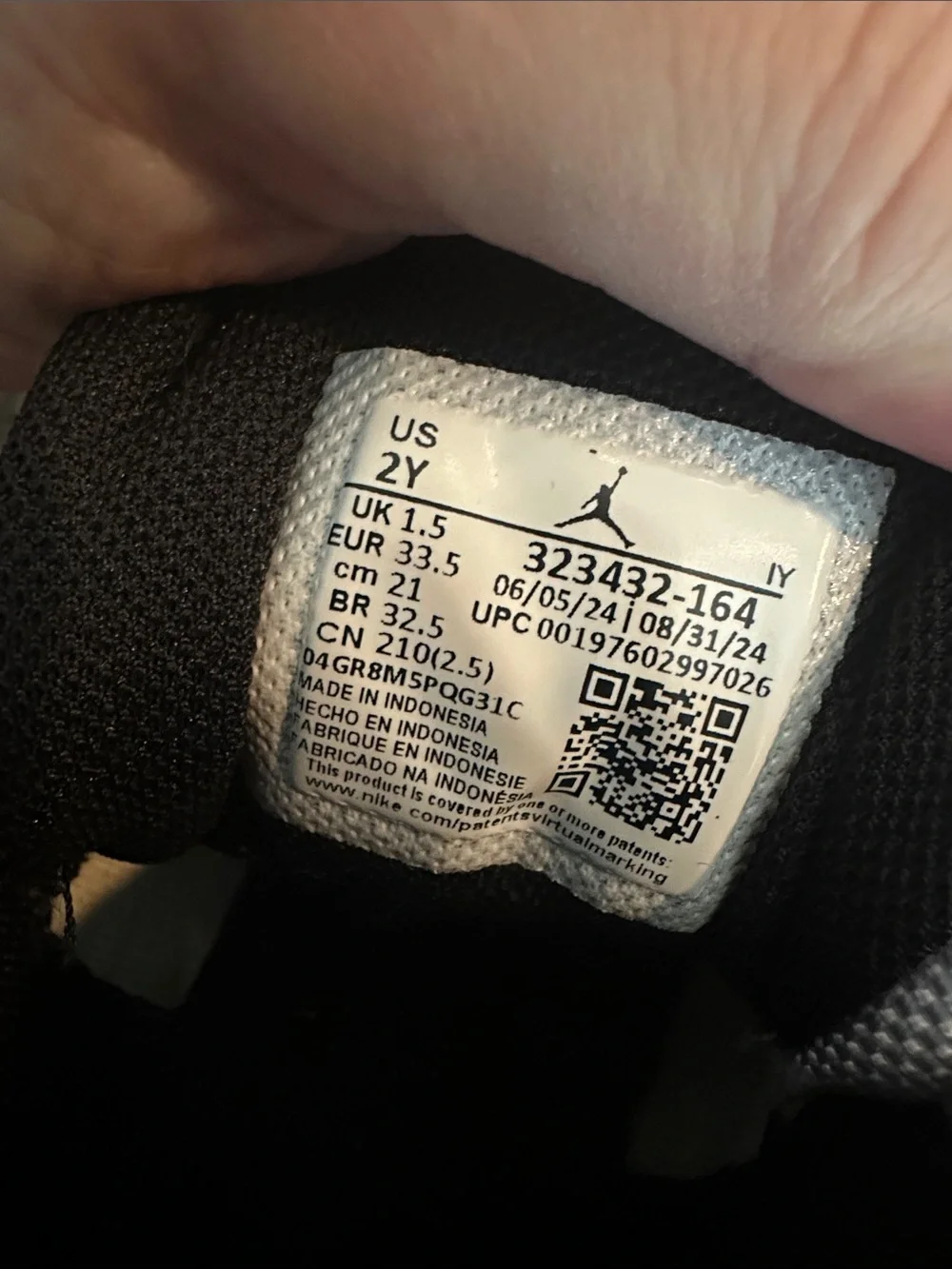 Jordan eyelets ankle
