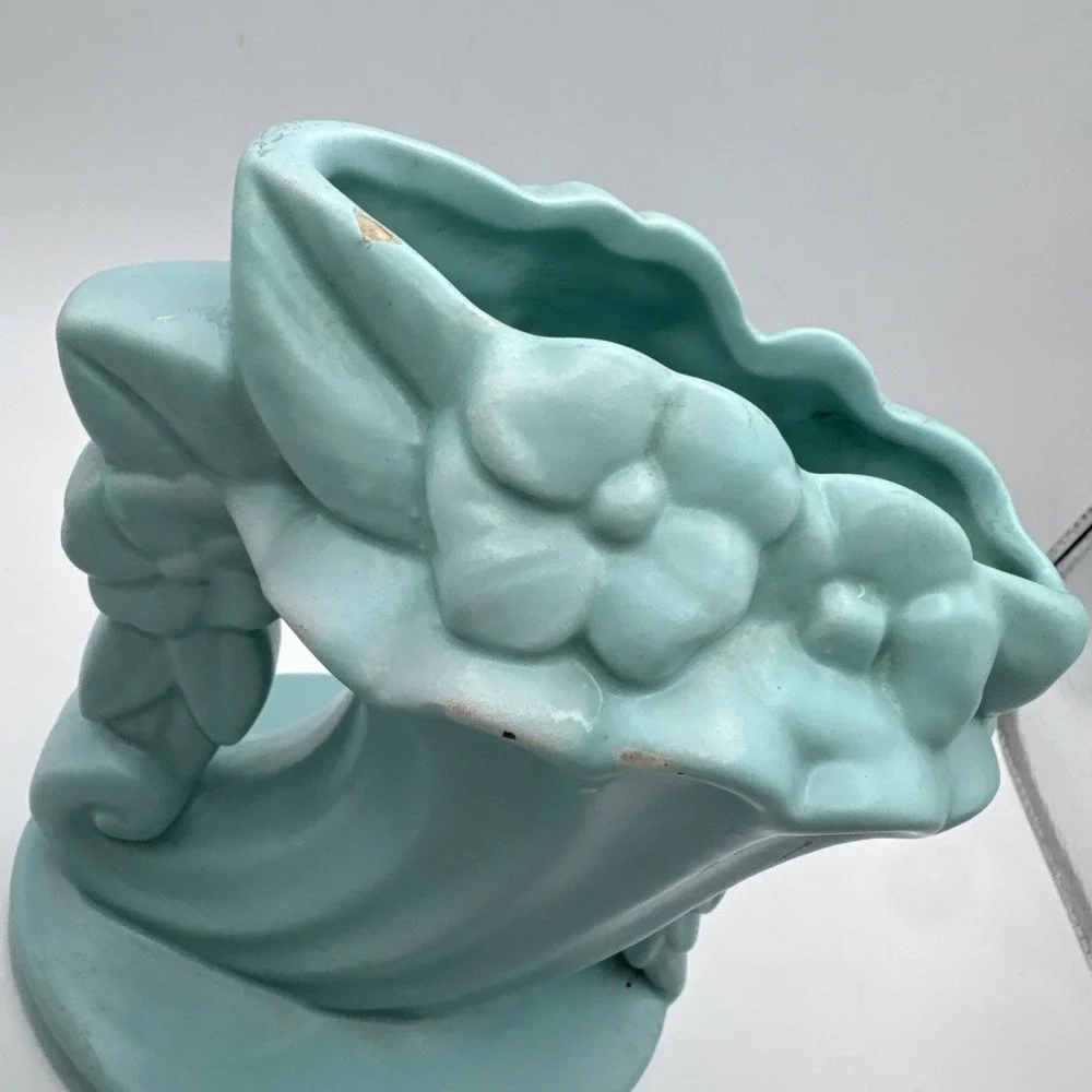 Vtg Haeger Vase Turquoise Aqua Art‎ Pottery Matte Pansy Flower Cornucopia READ